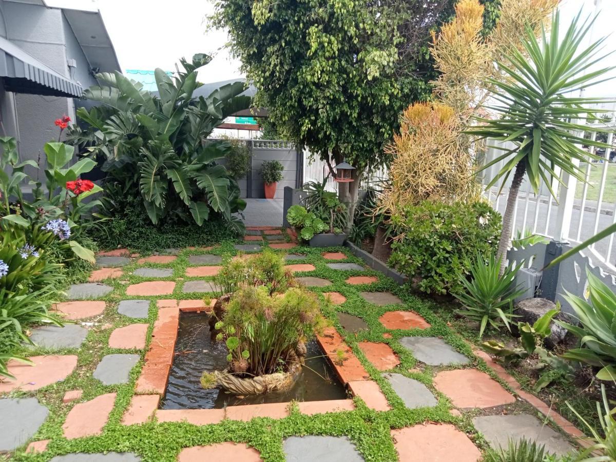 Mitchell'S Guesthouse Parow Exteriör bild